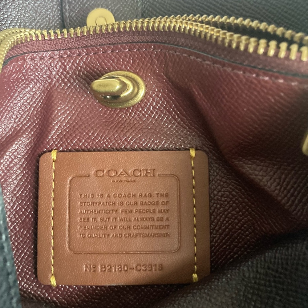 Black Leather Shoulder Bag - Picture 2 of 9